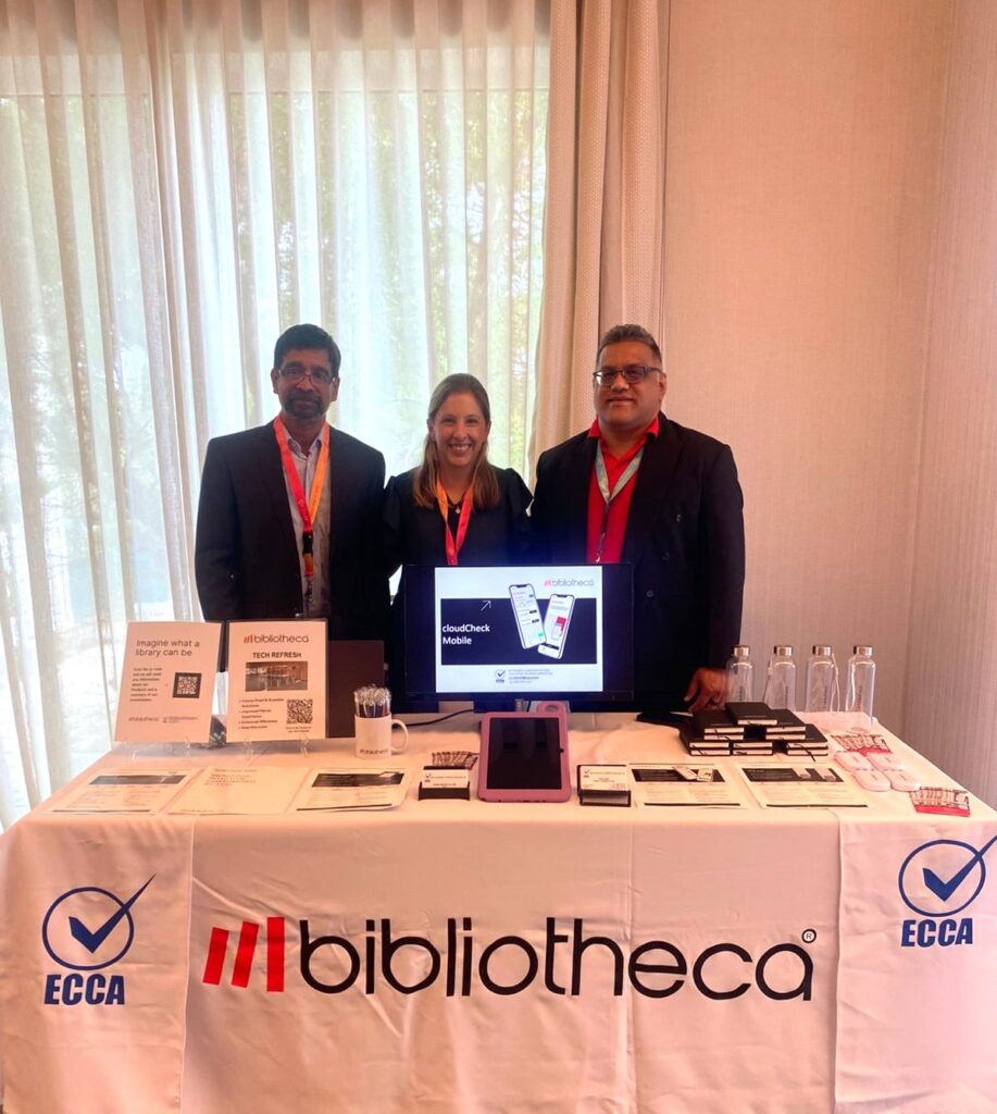 Library Transformation at ACURIL 2025 2 El equipo de Bibliotheca y ECCA en su stand en Acuril 2025