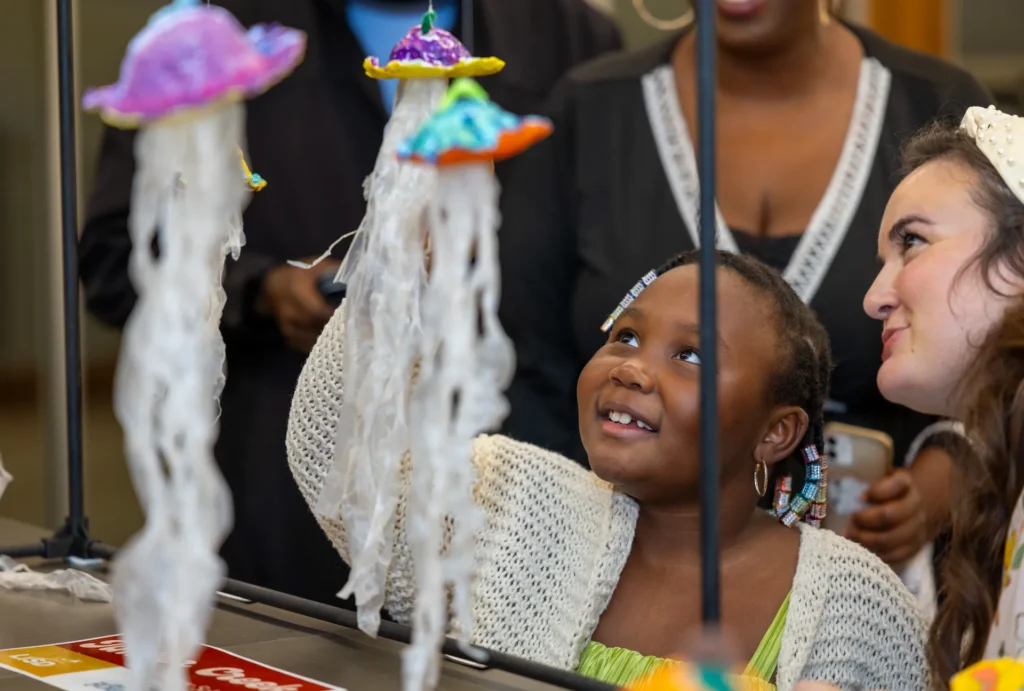 Children craft activity at Flower Mound Public Library