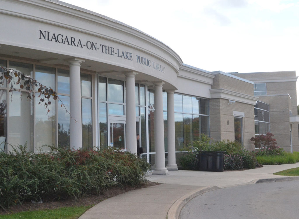 Entrance to Niagara-on-the-lake public library