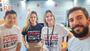 Acesso estendido 3 Equipe da Bibliotheca no estande do Fórum Undime SP 2024