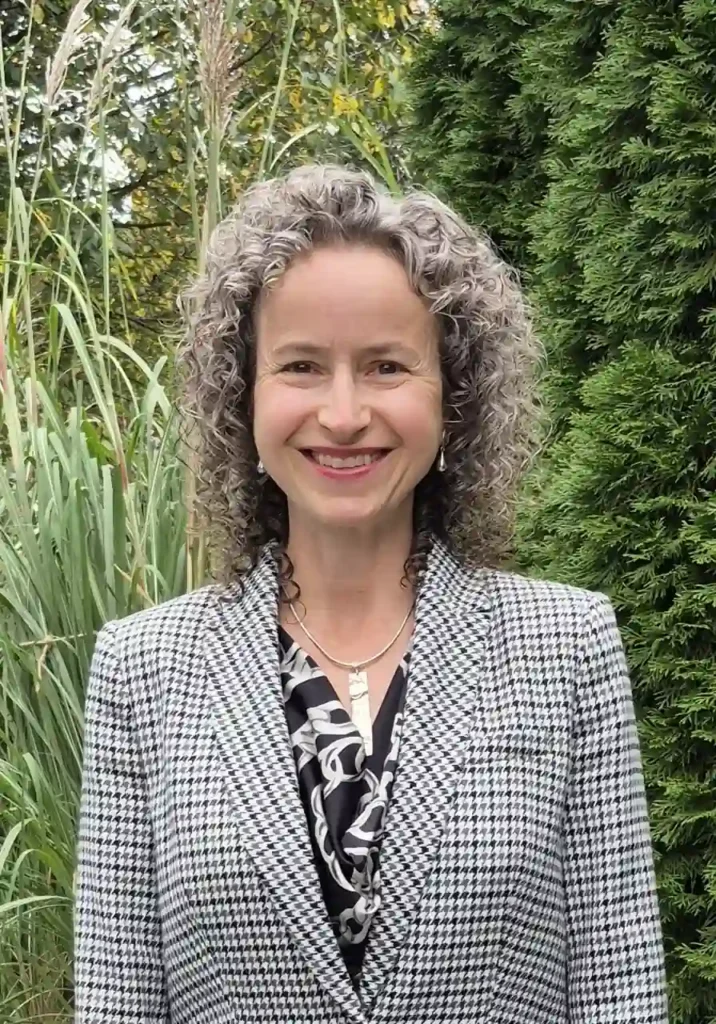 Lisa Stamm, Senior Solution Consultant at Bibliotheca. MLS-degreed library leader with 16+ years of public library experience, including Executive Director of a multi-branch system. Expert in policy, staffing, capital projects, governance, grants, and community engagement.