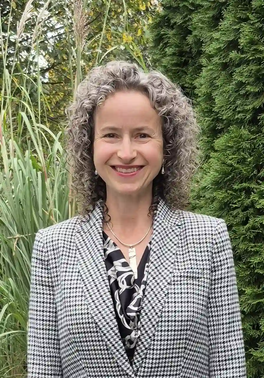 Webinar: Becoming an AI Superuser in Libraries — Where to Start, What to Work On 2 Lisa Stamm, Senior Solution Consultant at Bibliotheca. MLS-degreed library leader with 16+ years of public library experience, including Executive Director of a multi-branch system. Expert in policy, staffing, capital projects, governance, grants, and community engagement.