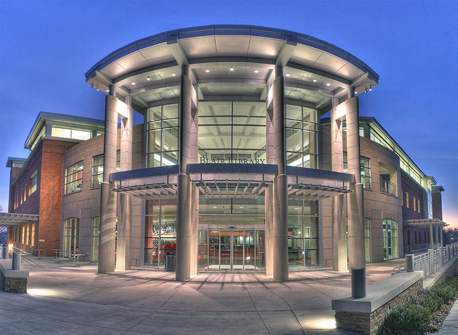 Fayetteville Public Library Use Innovative Emerging Technology