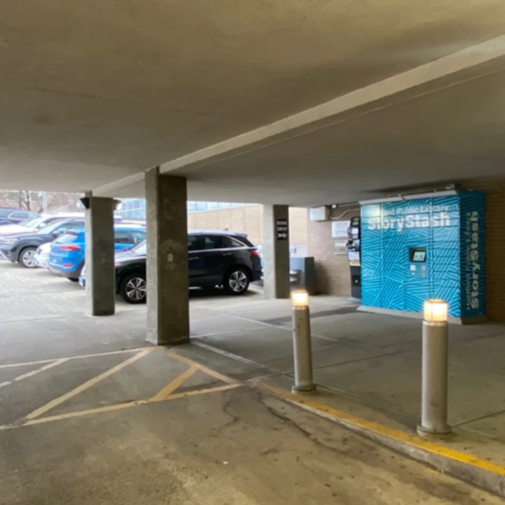 remoteLocker pickup location at Hartford Public Library in Connecticut