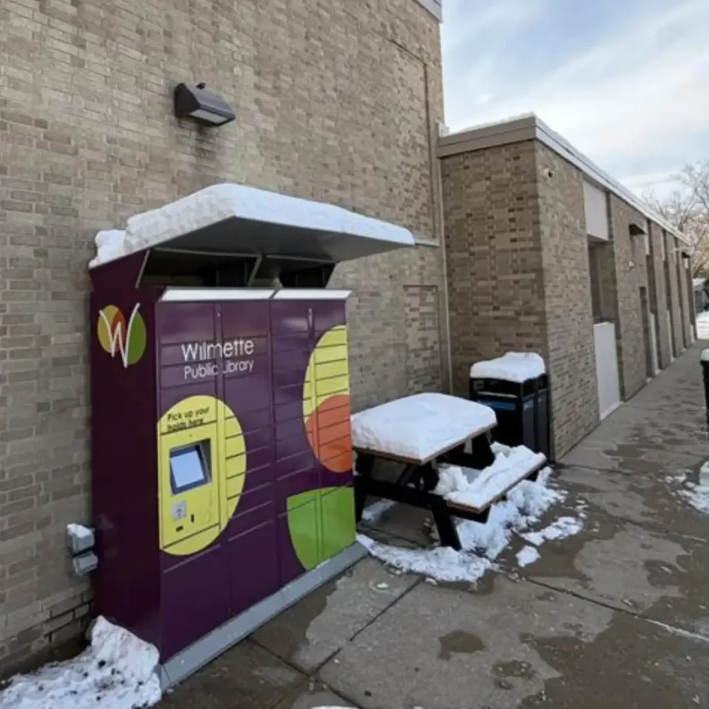 remoteLocker outdoor at Wilmette Public Library in Illinois