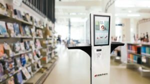 Retirada em autoatendimento 7 sC600 eco self check kiosk